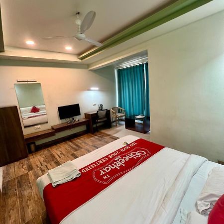 Hotel Raj Shikhar Ujjain Eksteriør bilde